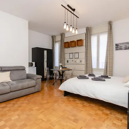 Homestay Brown Milan